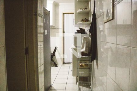 Casa à venda com 72m², 3 quartos e 1 vaga Casa à venda com 72m², 3 quartos e 1 vagaCorredor