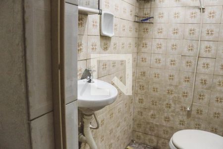 Casa à venda com 72m², 3 quartos e 1 vaga Casa à venda com 72m², 3 quartos e 1 vagaBanheiro