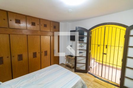 Casa à venda com 200m², 4 quartos e 2 vagasQuarto 4