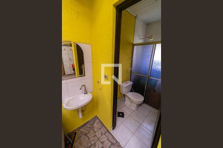 Casa à venda com 200m², 4 quartos e 2 vagasBanheiro de serviço