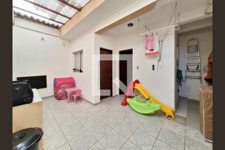 Casa à venda com 200m², 3 quartos e 2 vagasQuintal