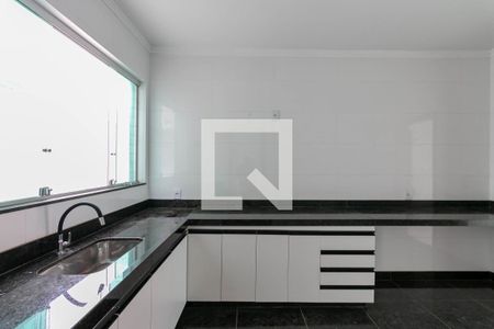 Apartamento para alugar com 161m², 3 quartos e 4 vagas Apartamento para alugar com 161m², 3 quartos e 4 vagasCozinha e Área de Serviço