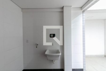 Apartamento para alugar com 161m², 3 quartos e 4 vagas Apartamento para alugar com 161m², 3 quartos e 4 vagasCozinha e Área de Serviço