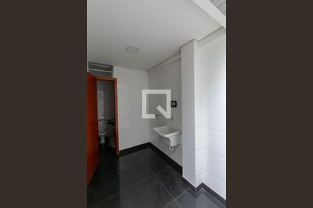 Apartamento para alugar com 161m², 3 quartos e 4 vagas Apartamento para alugar com 161m², 3 quartos e 4 vagasCozinha e Área de Serviço