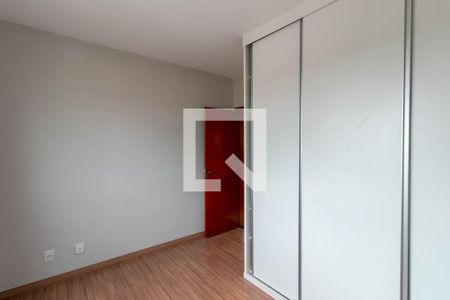 Apartamento para alugar com 161m², 3 quartos e 4 vagas Apartamento para alugar com 161m², 3 quartos e 4 vagasQuarto 2