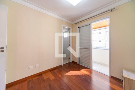 Apartamento à venda com 128m², 3 quartos e 2 vagasQuarto 2