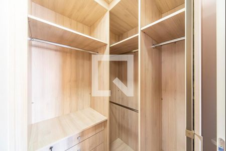 Apartamento à venda com 128m², 3 quartos e 2 vagasCloset do Quarto 3