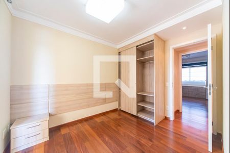 Apartamento à venda com 128m², 3 quartos e 2 vagasQuarto 2