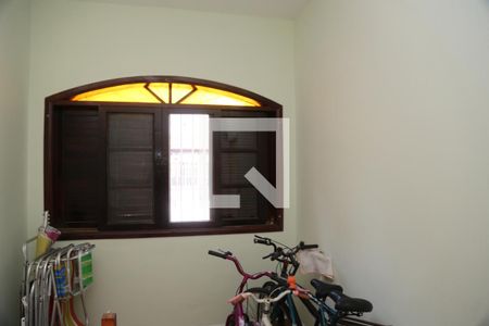 Casa para alugar com 90m², 3 quartos e 5 vagasQuarto 3