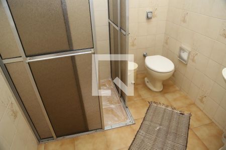 Casa para alugar com 90m², 3 quartos e 5 vagasBanheiro 1