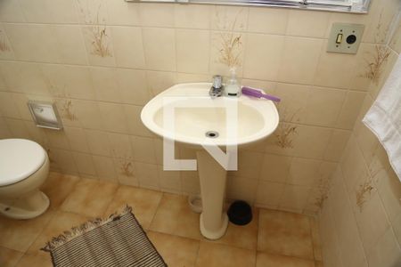 Casa para alugar com 90m², 3 quartos e 5 vagasBanheiro 1