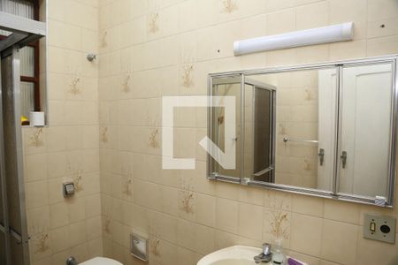 Casa para alugar com 90m², 3 quartos e 5 vagasBanheiro 1