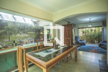 Casa à venda com 300m², 4 quartos e 3 vagas Casa à venda com 300m², 4 quartos e 3 vagasSala de Jantar