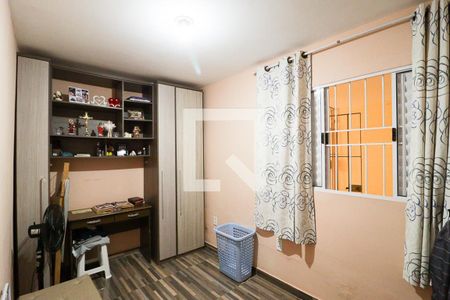 Casa à venda com 180m², 2 quartos e 2 vagasQuarto 1