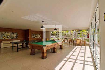 Apartamento à venda com 50m², 1 quarto e 1 vaga Apartamento à venda com 50m², 1 quarto e 1 vagaÁrea comum - Salão de jogos