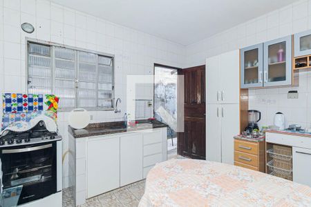 Casa à venda com 172m², 2 quartos e 4 vagasCozinha