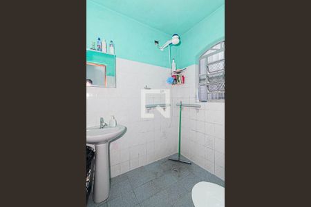 Casa à venda com 172m², 2 quartos e 4 vagasBanheiro