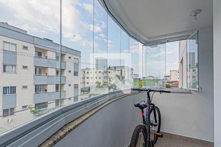 Apartamento para alugar com 75m², 2 quartos e 1 vagaSacada