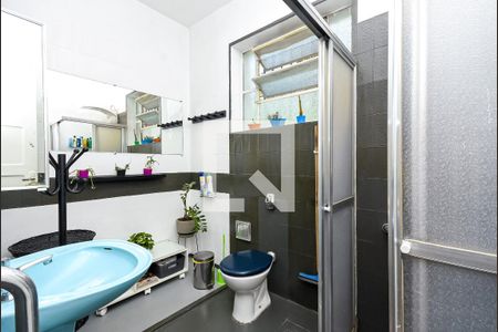 Casa à venda com 181m², 3 quartos e 2 vagas Casa à venda com 181m², 3 quartos e 2 vagasBanheiro