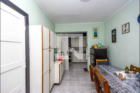 Casa à venda com 181m², 3 quartos e 2 vagas Casa à venda com 181m², 3 quartos e 2 vagasCozinha