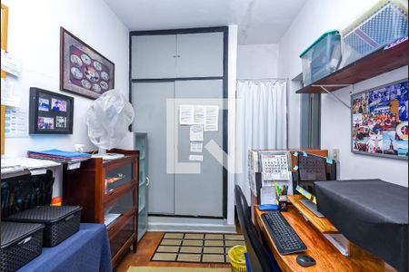 Casa à venda com 181m², 3 quartos e 2 vagas Casa à venda com 181m², 3 quartos e 2 vagasEscritório dentro do Quarto 2