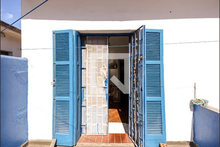 Casa à venda com 181m², 3 quartos e 2 vagas Casa à venda com 181m², 3 quartos e 2 vagasVaranda Quarto 1