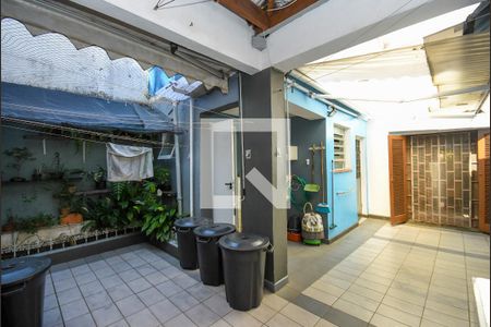 Casa à venda com 181m², 3 quartos e 2 vagas Casa à venda com 181m², 3 quartos e 2 vagasQuintal