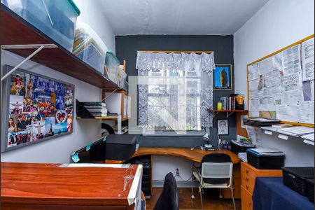 Casa à venda com 181m², 3 quartos e 2 vagas Casa à venda com 181m², 3 quartos e 2 vagasEscritório dentro do Quarto 2