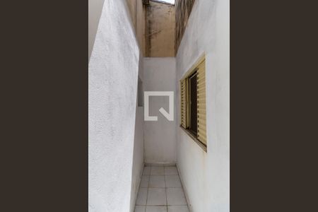 Casa para alugar com 70m², 2 quartos e sem vagaCorredor 