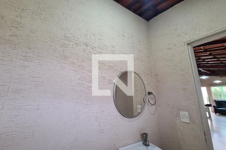 Casa à venda com 190m², 3 quartos e 2 vagasBanheiro do salão de festa