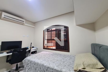 Casa à venda com 190m², 3 quartos e 2 vagasQuarto 1