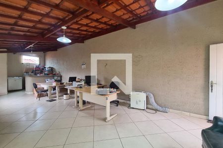 Casa à venda com 190m², 3 quartos e 2 vagasÁrea comum - Salão de festas