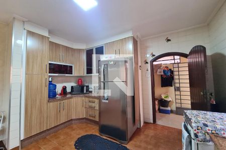 Casa à venda com 190m², 3 quartos e 2 vagasCozinha