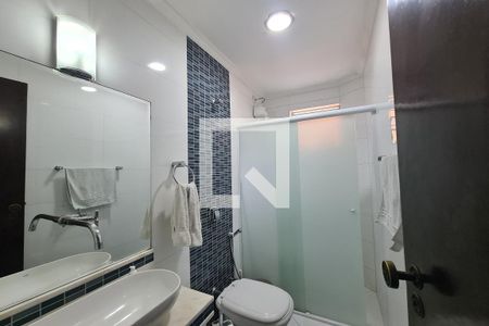 Casa à venda com 190m², 3 quartos e 2 vagasBanheiro