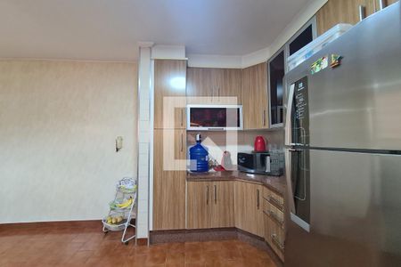 Casa à venda com 190m², 3 quartos e 2 vagasCozinha
