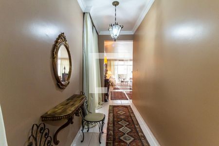 Apartamento à venda com 209m², 3 quartos e 2 vagas Apartamento à venda com 209m², 3 quartos e 2 vagasCorredor - Entrada