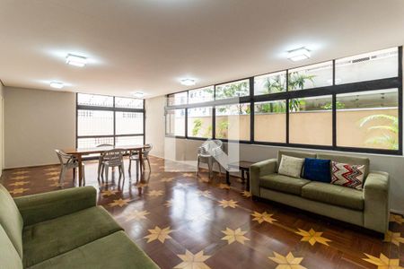 Apartamento à venda com 209m², 3 quartos e 2 vagas Apartamento à venda com 209m², 3 quartos e 2 vagasÁrea Comum - Salão de Festas