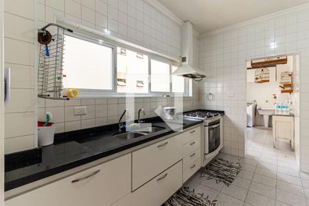 Apartamento à venda com 209m², 3 quartos e 2 vagas Apartamento à venda com 209m², 3 quartos e 2 vagasCozinha