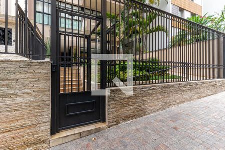 Apartamento à venda com 209m², 3 quartos e 2 vagas Apartamento à venda com 209m², 3 quartos e 2 vagasFachada