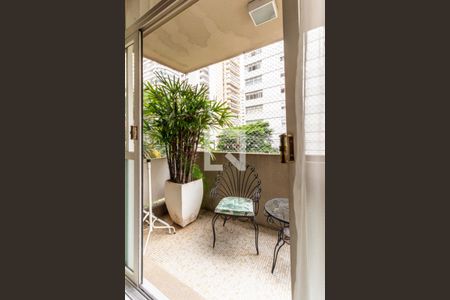 Apartamento à venda com 209m², 3 quartos e 2 vagas Apartamento à venda com 209m², 3 quartos e 2 vagasVaranda