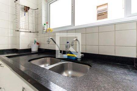 Apartamento à venda com 209m², 3 quartos e 2 vagas Apartamento à venda com 209m², 3 quartos e 2 vagasCozinha - Pia