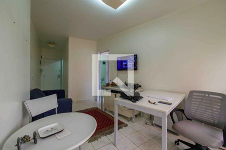Sala de apartamento para alugar com 1 quarto, 40m² em Barra da Tijuca, Rio de Janeiro