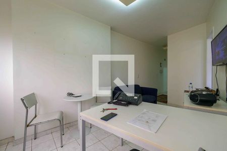 Sala de apartamento para alugar com 1 quarto, 40m² em Barra da Tijuca, Rio de Janeiro