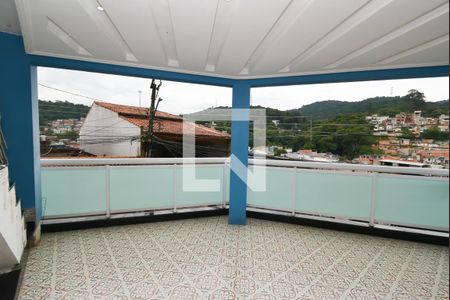 Casa para alugar com 160m², 2 quartos e 1 vagaÁrea externa