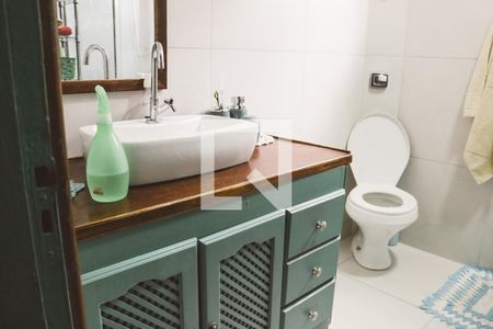 Casa à venda com 225m², 3 quartos e 1 vagaBanheiro