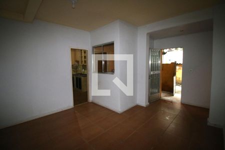 Casa para alugar com 65m², 2 quartos e sem vagaSala