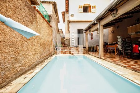 Casa à venda com 420m², 5 quartos e 3 vagasÁrea Externa