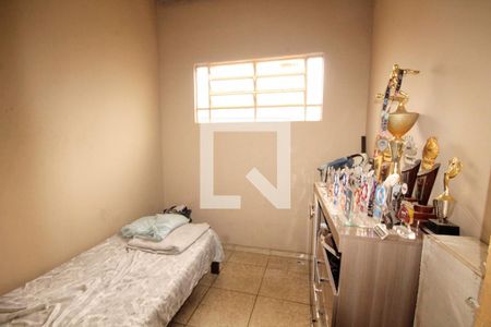 Casa à venda com 420m², 5 quartos e 3 vagasQuarto 2