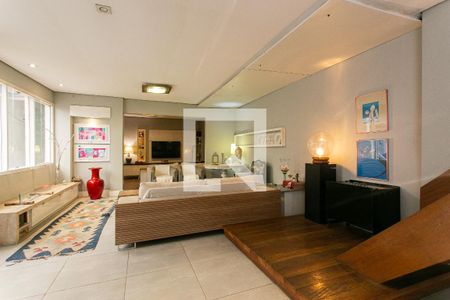 Sala de casa para alugar com 4 quartos, 330m² em Cidade Mãe do Céu, São Paulo