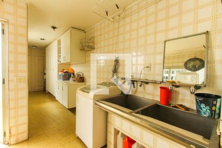 Casa à venda com 210m², 4 quartos e 4 vagasÁrea de Serviço